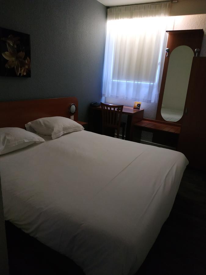 Hotel - Restaurant Du Lac - Agen Boé Esterno foto