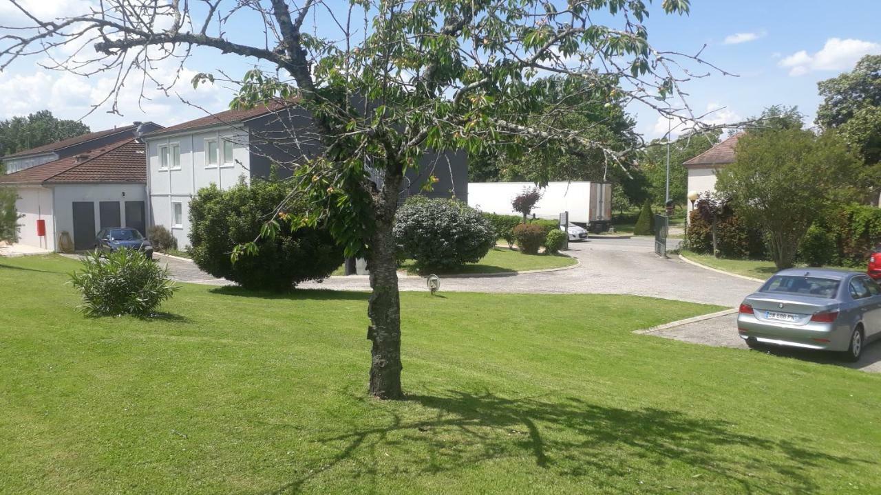 Hotel - Restaurant Du Lac - Agen Boé Esterno foto